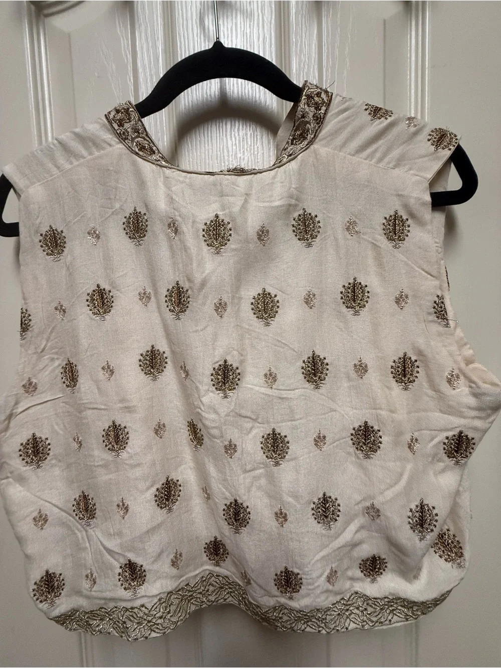 Cream Embroidered Sleeveless Jacket
